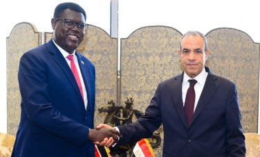 وزير الخارجية ونظيره الجنوب سودانى