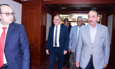 محافظ سوهاج يستقبل رئيس الجامعة 