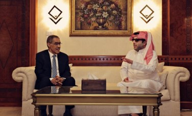 تركي آل الشيخ يصل إلى مصر