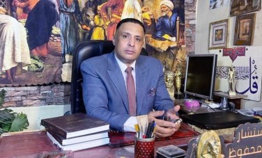 أيمن محفوظ، المحامي بالنقض والدستورية العليا 