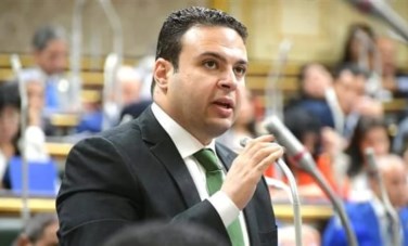 عبد المنعم أمام 