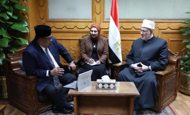استقبال وكيل الأزهر لكبير وزراء ولاية ملاكا الماليزية