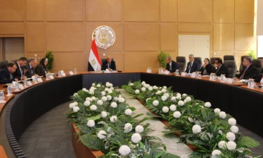 وزير الكهرباء يتابع خطط التشغيل الجديدة استعدادًا للصيف وخفض استهلاك الوقود