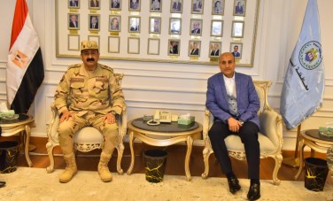 اللواء محمد علوان محافظ أسيوط والمستشار العسكري للمحافظة