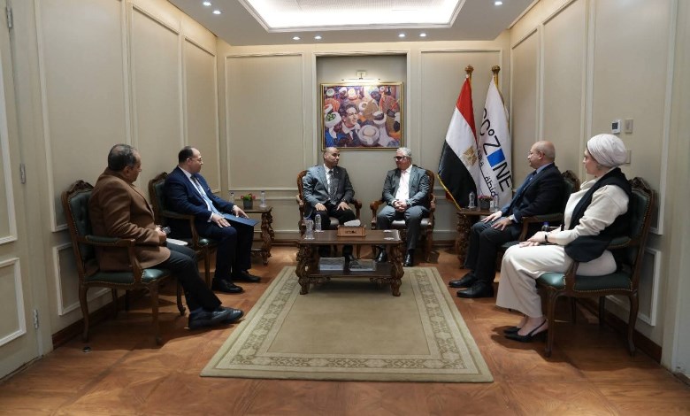 قناة السويس