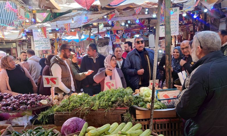 رئيس حي وسط الاسكندرية تقود حملة مكبرة على الأسواق 