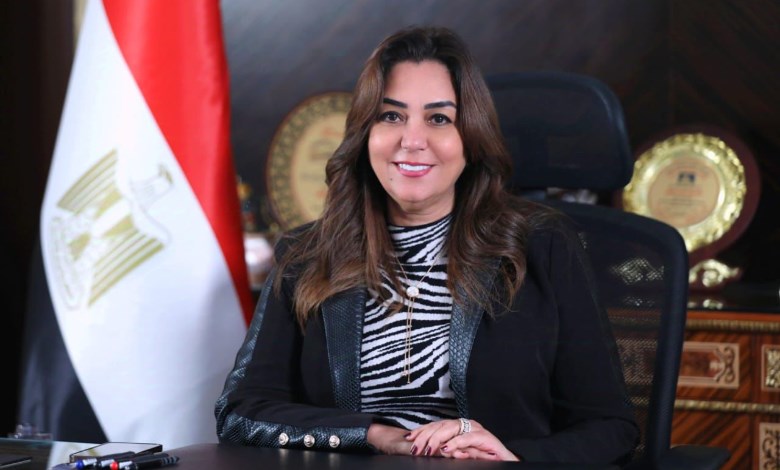 الدكتورة منال عوض وزيرة التنمية المحلية و البيئة 