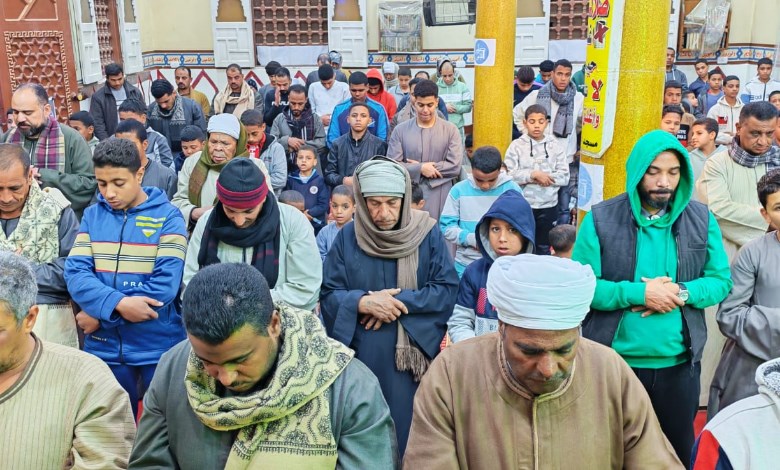صلاة التراويح بمساجد سوهاج 