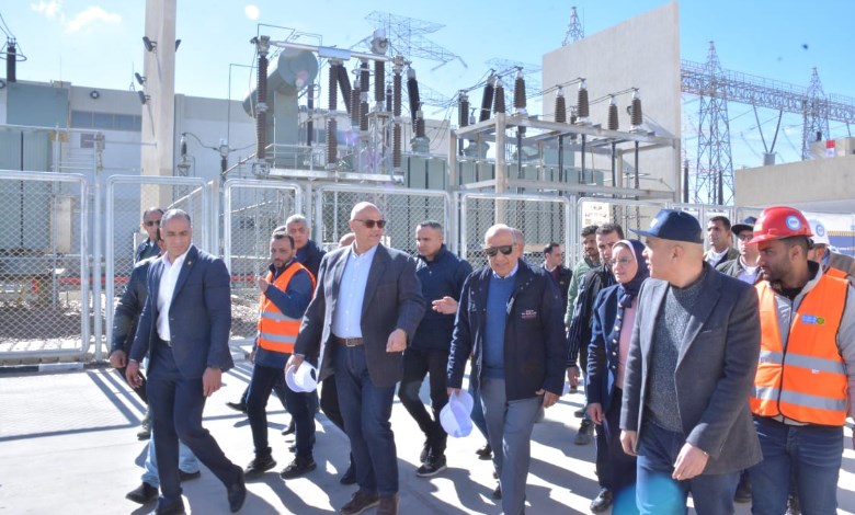 وزير الكهرباء
