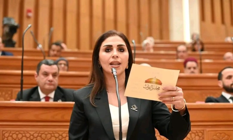 النائبة إنجي مراد