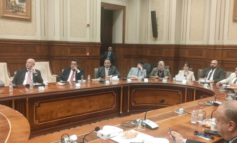 لجنة الإسكان والإدارة المحلية 