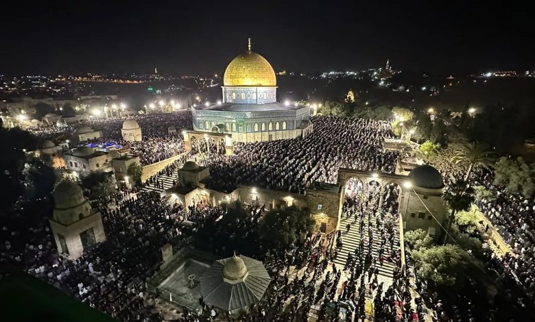 صلاة التراويح من المسجد الأقصى