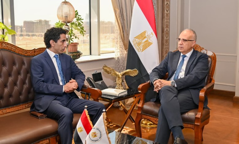 وزير الري والمدير التنفيذي لـ الشبكة الإسلامية لإدارة مصادر المياه