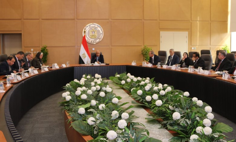وزير الكهرباء يتابع خطط التشغيل الجديدة استعدادًا للصيف وخفض استهلاك الوقود