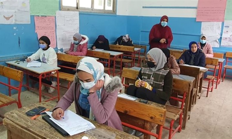 طلاب الثانوية العامة 