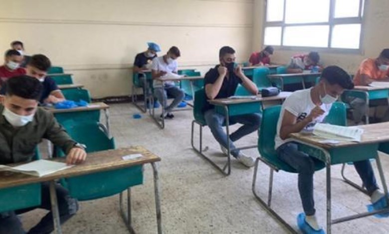 طلاب الثانوية العامة 