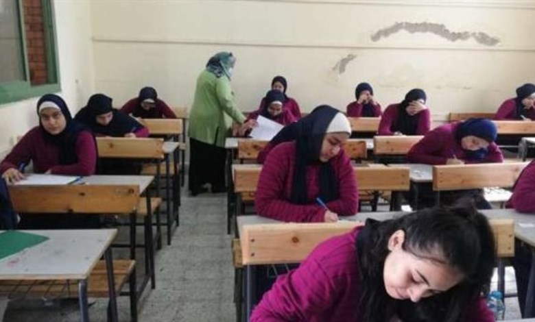 طلاب الثانوية العامة 