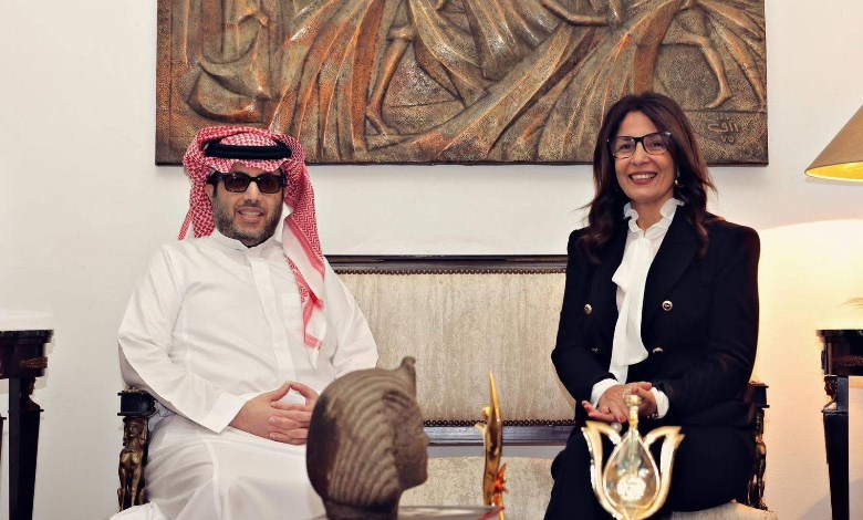 وزيرة الثقافة المصرية و تركي آل الشيخ