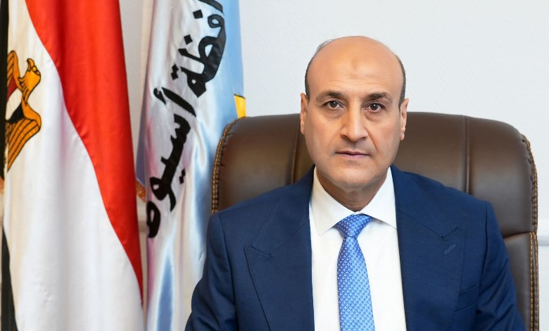 اللواء محمد علوان محافظ أسيوط 