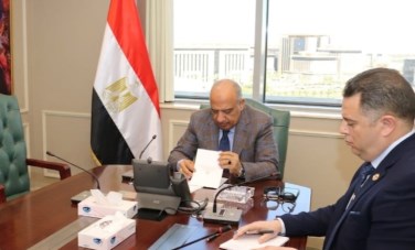 وزير الكهرباء