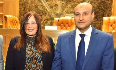 اليزابيث شاكر