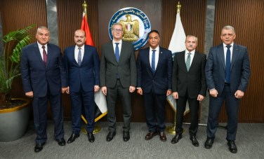 وزير البترول يشيد بمنتجات «إيثيدكو» ويؤكد قدرتها على المنافسة عالميًا