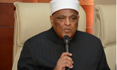 الدكتور عباس شومان 