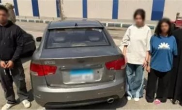 المتهمين 