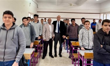 وزير التعليم يزور مدارس قنا