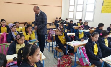 طلاب المدارس 