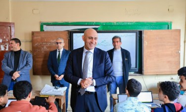 وزير التعليم _ محمد عبداللطيف 