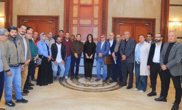 جولة تفقدية لوزيرة الثقافة بمسرح مصر الجديد وسط القاهرة