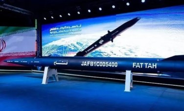 الصاروخ الإيراني فتاح 2