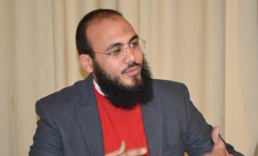 الكاتب الصحفي مصطفى حمزة