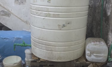 تعبئة خل طعام بعلامات تجارية مغشوشة بالإسكندرية