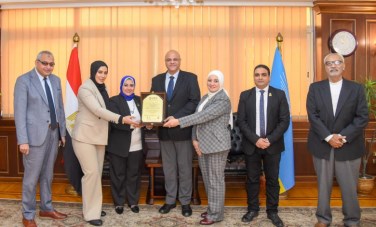 محافظة الإسكندرية تتسلم شهادة الايزو