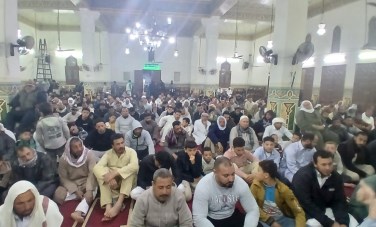 اقبال المصلين على المساجد بالإسكندرية