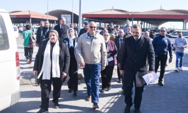 جولة محافظ الإسكندرية بالموقف الجديد
