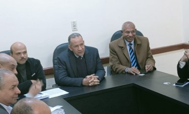 مدير تعليم أسيوط يترأس اجتماع مديرى الادارات التعليمية