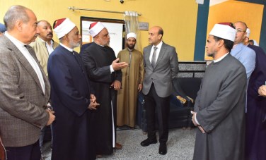 محافظ أسيوط يتفقد منطقة الوعظ ولجنة الفتوى الرئيسية