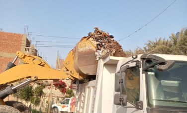 محافظ أسيوط: رفع نحو 500 طن مخلفات بمناطق المندرة والحواتكة والجاولي في منفلوط 