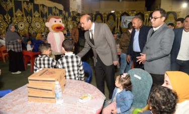 محافظ أسيوط يشارك أبناءه من ذوي الهمم حفل الإفطار الرمضاني
