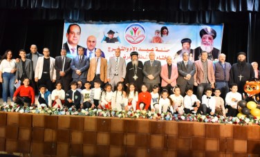 مدرسة سانت مارى تحتفل بعيد الأم وتخرج الطلاب