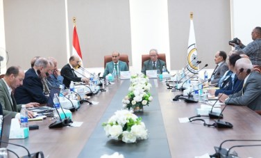 محافظ أسيوط يشهد اجتماع مجلس أمناء الجامعة الأهلية 