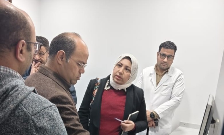 الدكتورة سمر عبد اللطيف وكيل وزارة الصحة بسوهاج 