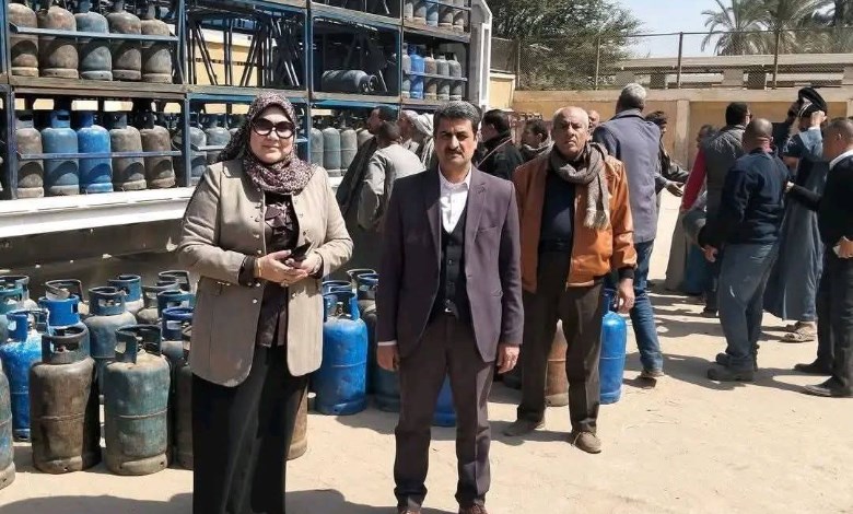 وكيل وزارة التموين يتابع توزيع أسطوانات البوتاجاز 