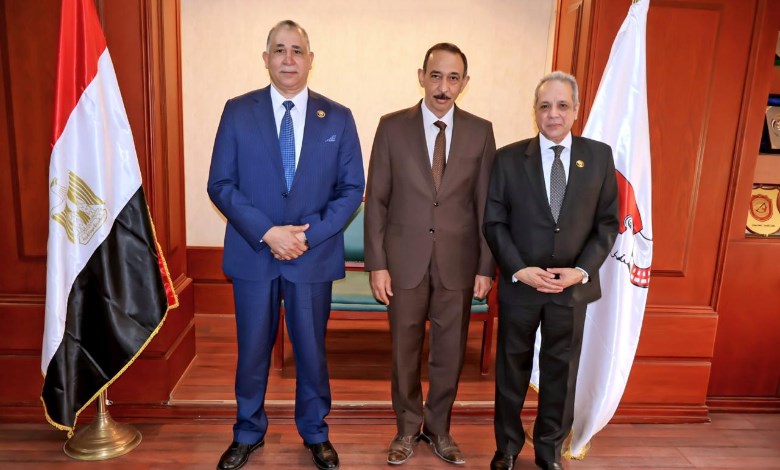 اللواء طارق راشد يستقبل نقيب عام المحامين 