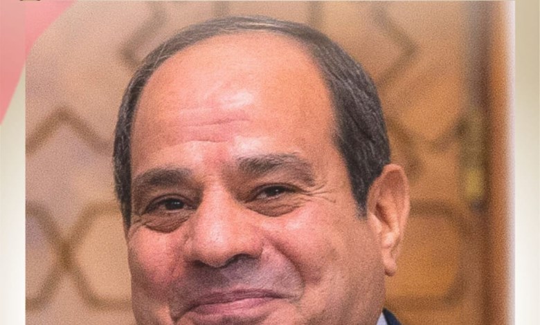 رئيس جامعة سوهاج يهنئ الرئيس السيسي بعيد الفطر المبارك 
