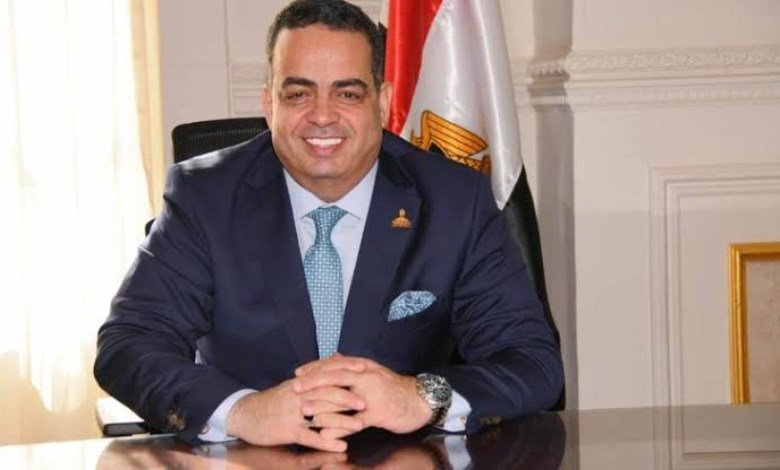 عصام هلال 