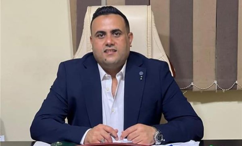 النائب مصطفى مريزق 